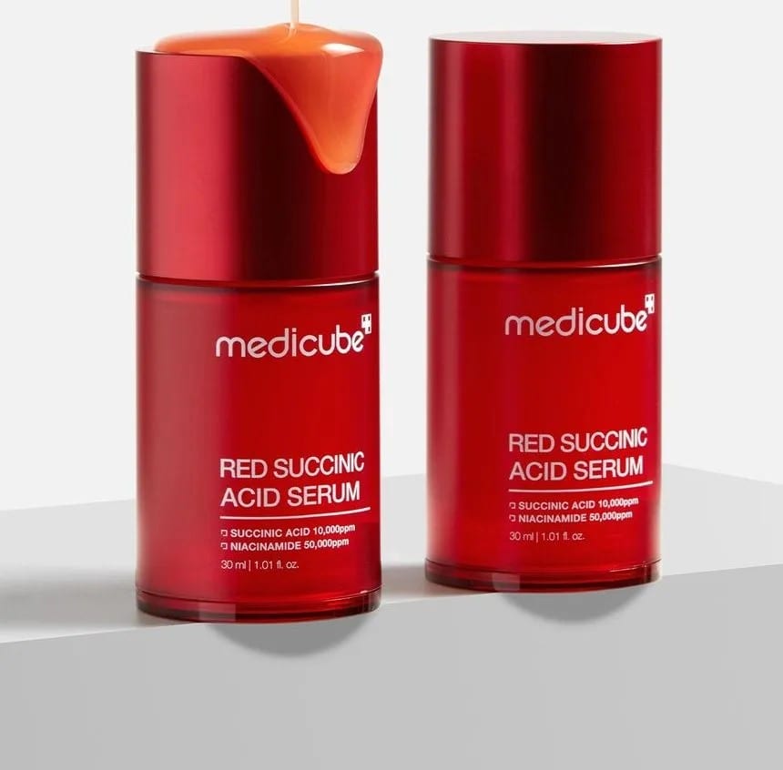ميديكيوب سيروم حمض السكسينيك الأحمر– علاج فعال لحب الشباب وتقشير المسام(30م Medicube Red Succinic Acid Serum 30ml