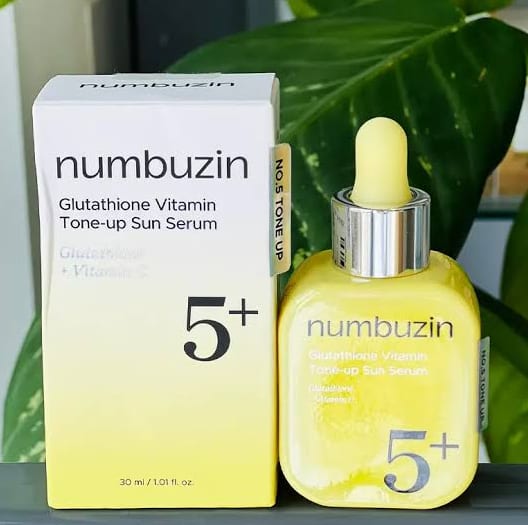 Numbuzin No.5 Glutathione Vitamin Tone-up Sun Serum - نومبوزين رقم 5 سيروم واقي شمس بجلوتاثيون و فيتامين بتأثير تون أب 30 مل
